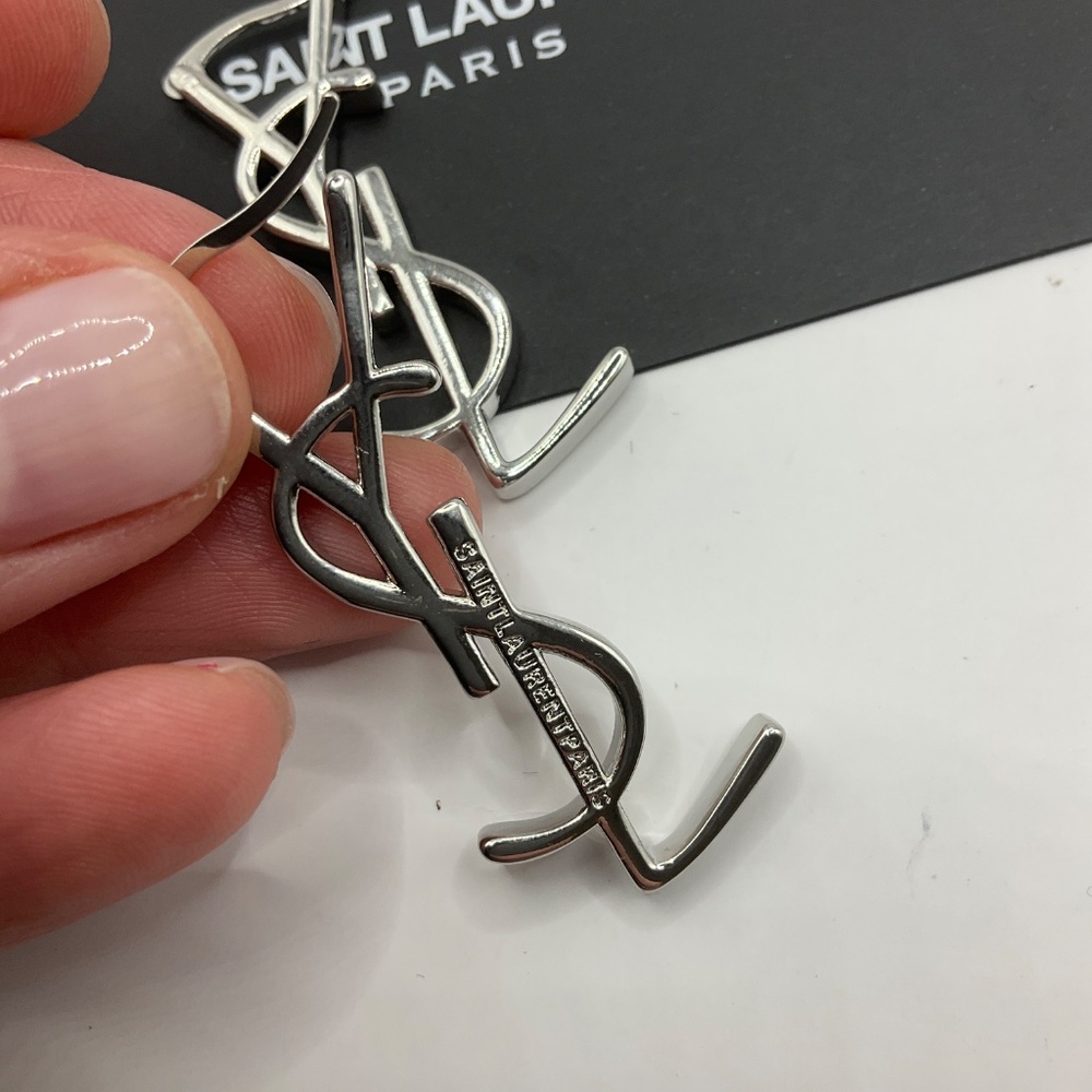 Fashionable earrings with monogram in silver tone - Picture 3 of 4